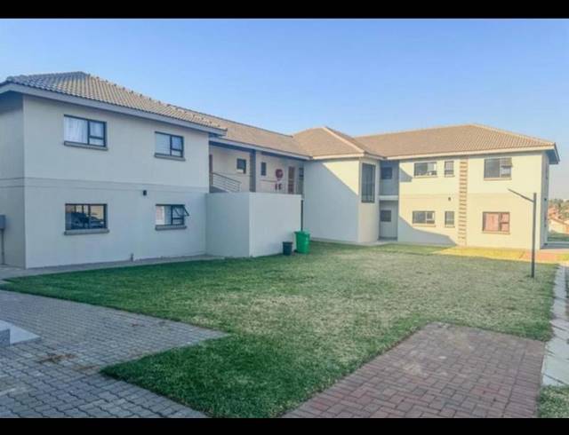 78 BEDROOM COMPLEX FOR SALE IN NOORDWYK